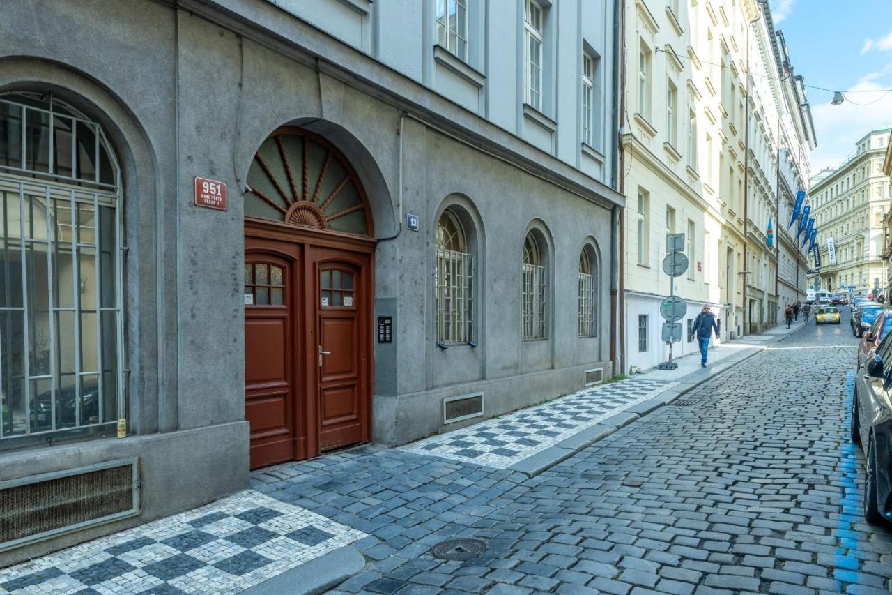 Spacious 3 Bedroom Apartment In The Heart Of Prag Eksteriør billede